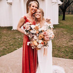 Elegant Red Velvet Maxi Dress